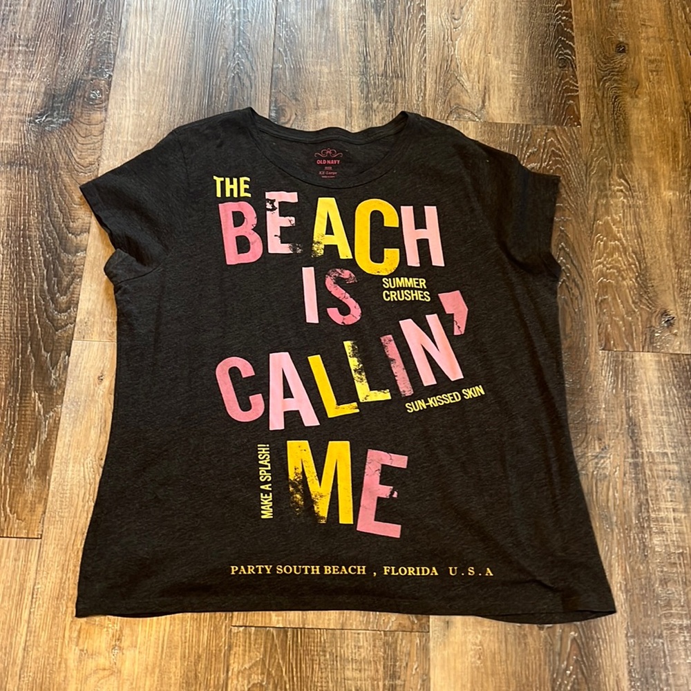 NWOT Old Navy T